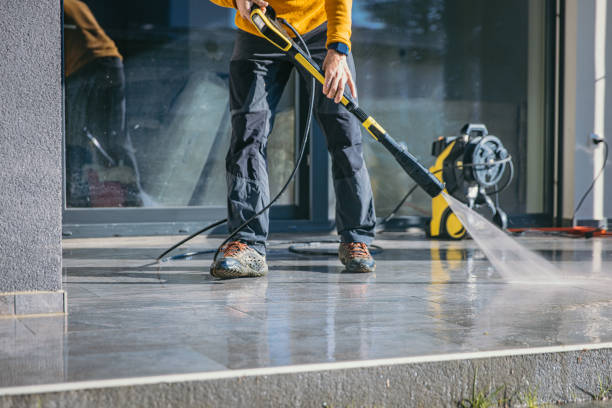 Best Patio and Deck Pressure Washing  in Mahtomedi, MN